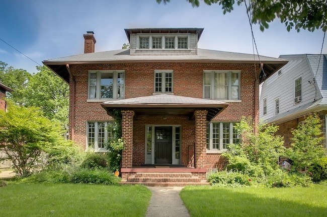 Primary Photo - 1509 Gallatin St NW
