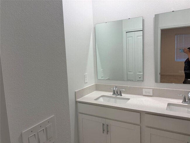 Building Photo - 5107 Bridgehaven Rd