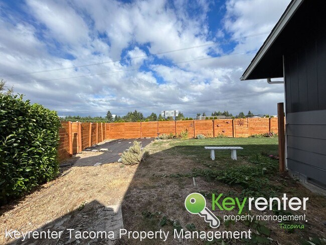 Building Photo - 3 br, 1.5 bath House - 10710 103rd St SW