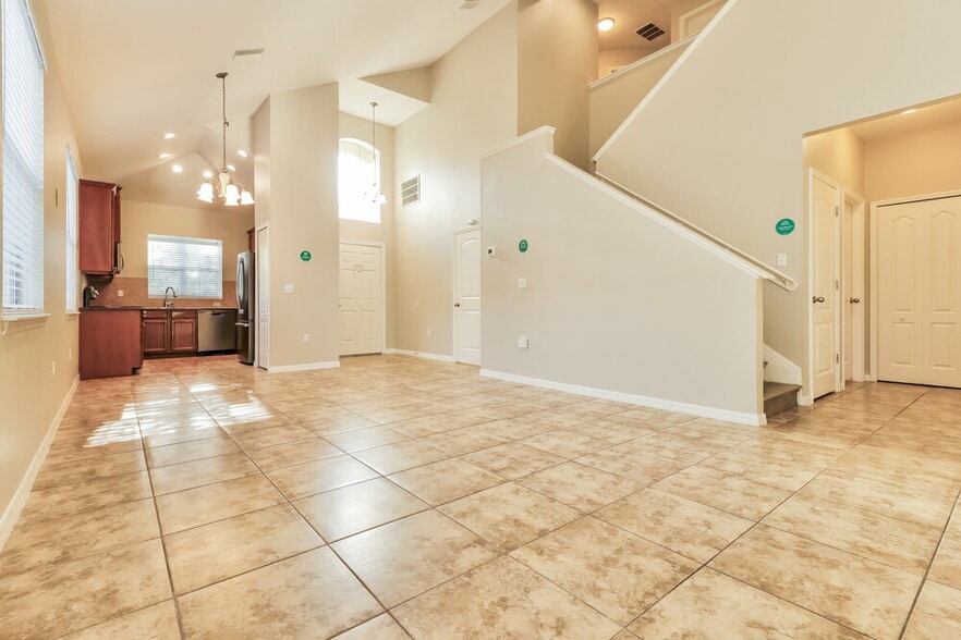 Building Photo - 11910 Old Tuscany Pl