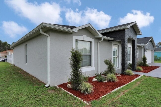 Building Photo - 10648 SW 38th Ave