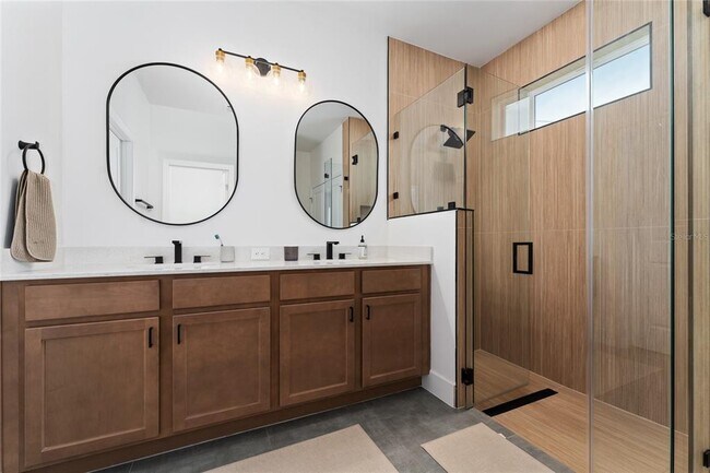 Building Photo - 81 Overleaf Ln