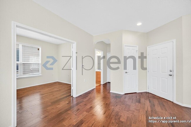 Building Photo - 7414 Bluebonnet Bay