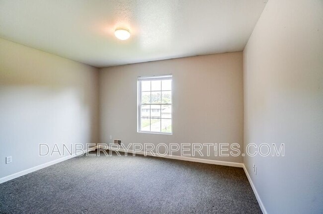 Building Photo - 4211 S Terrace View St