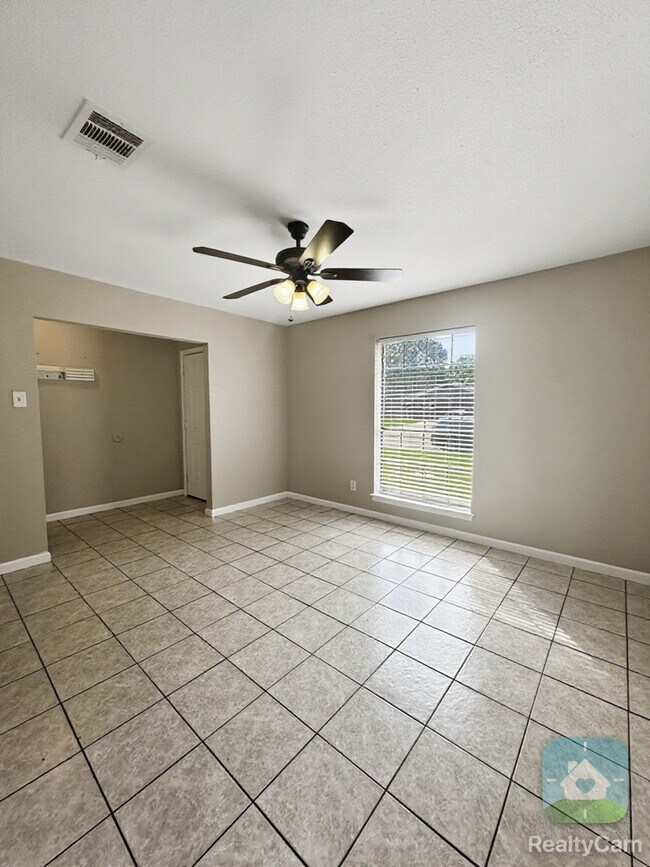 Building Photo - 5007 Monteith Dr