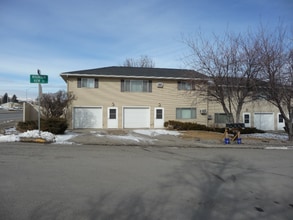 Building Photo - 1303 Mountain View St