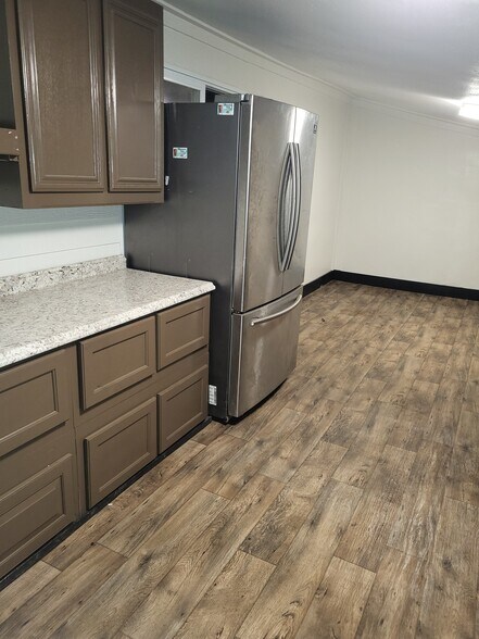 Building Photo - 8636 Gina Ln