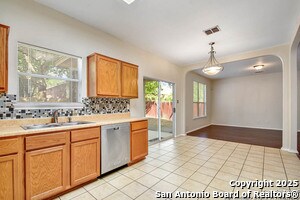 Building Photo - 6319 Big Bend Cove