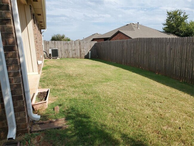 Building Photo - 2652 NW 183rd St