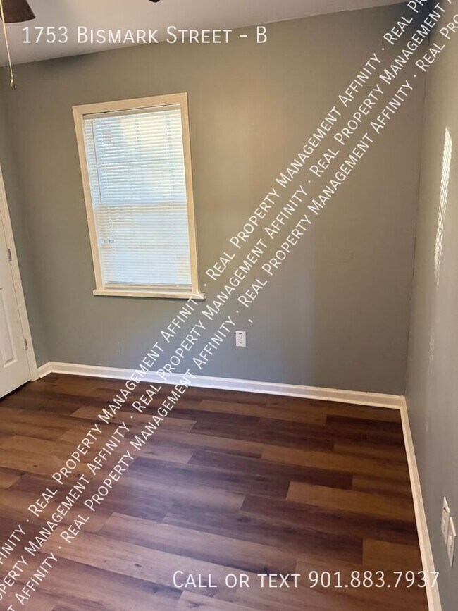 Building Photo - 1753 Bismark St