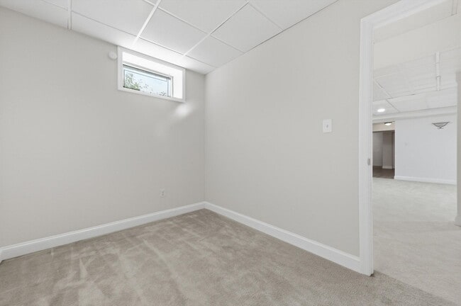 Building Photo - 17545 Hardy Rd