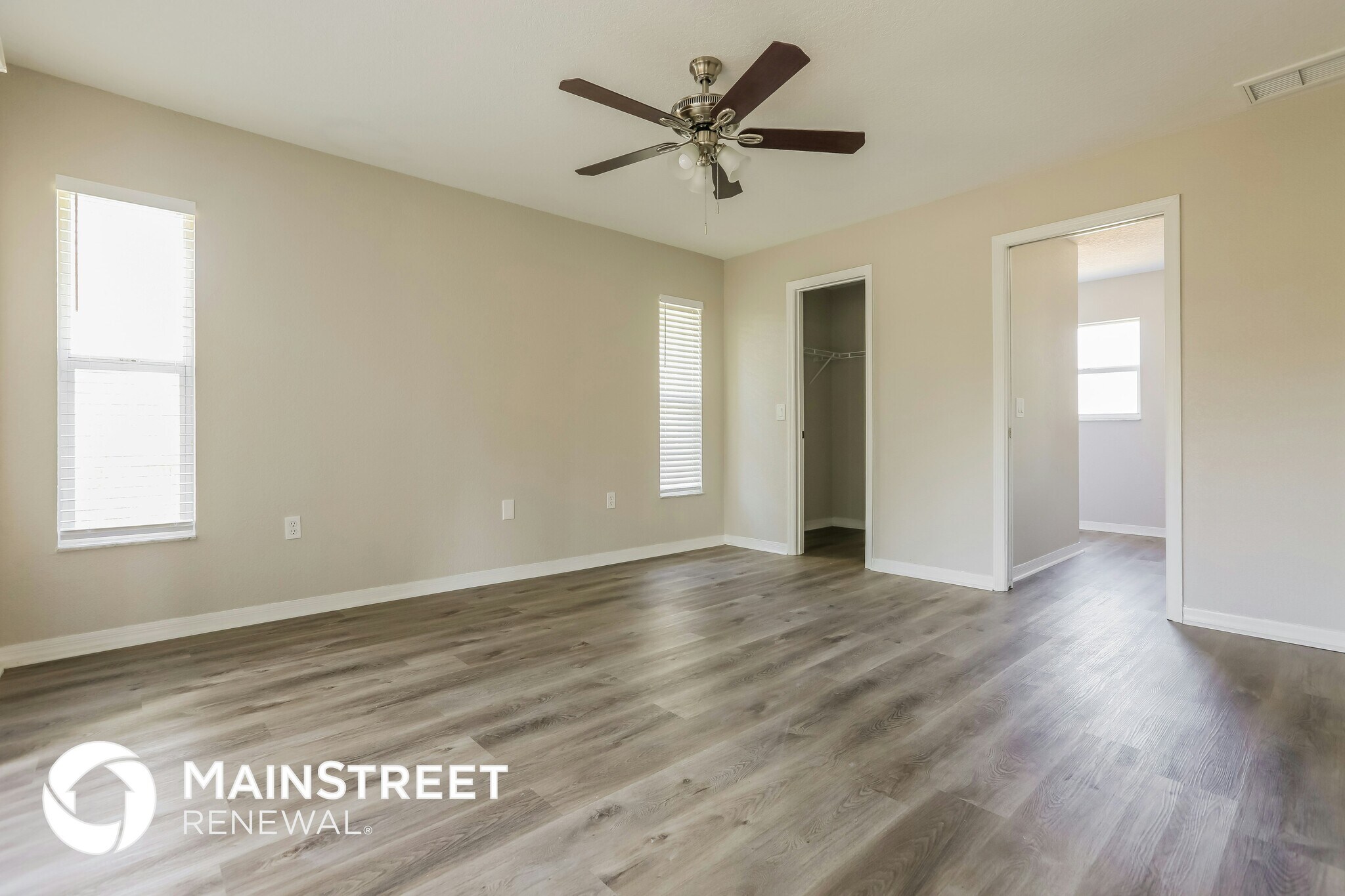 Building Photo - 3021 Duar Terrace