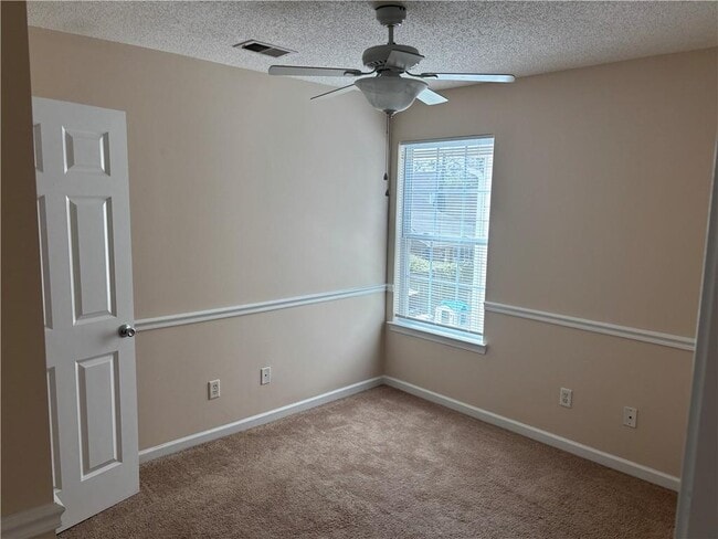 Building Photo - 13 Cottage Trce NW