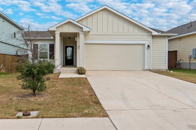 Primary Photo - 216 Blue Hibiscus Dr