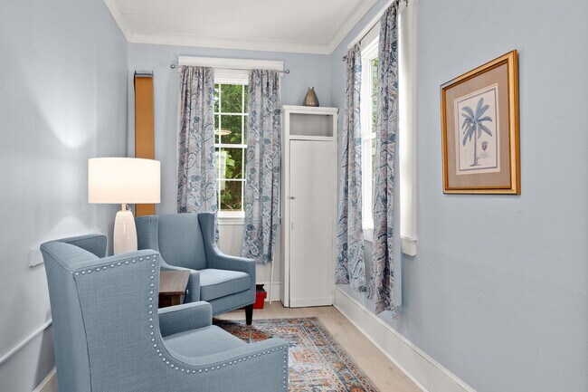 Building Photo - 335 Ashley Ave