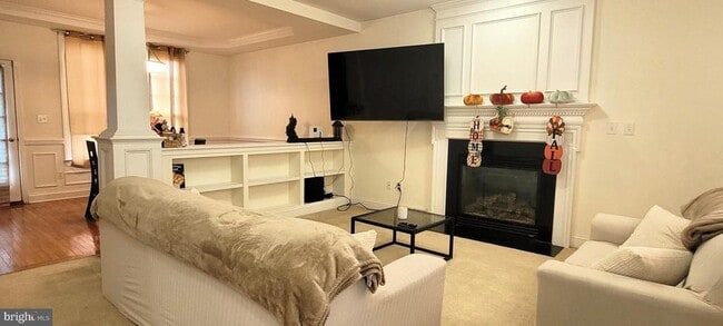 Building Photo - 74 Redstone Ct