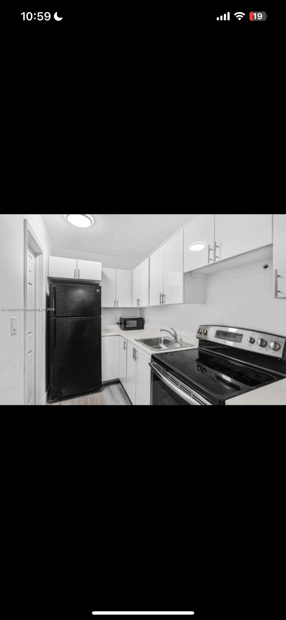 Building Photo - 1539 NW 8th Ave