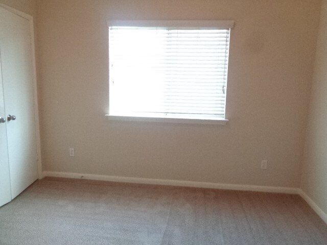 Building Photo - 446 N Compass Rose Cir