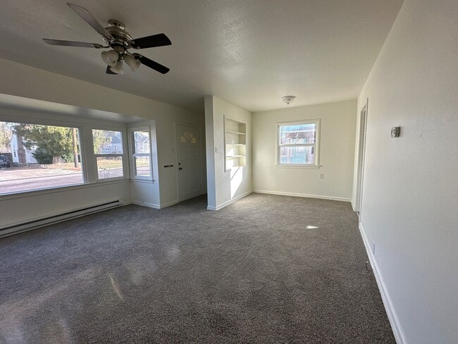 Building Photo - 2314 Vine Ave