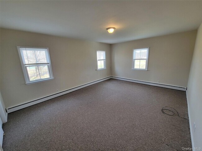 Building Photo - 475 NY-25A