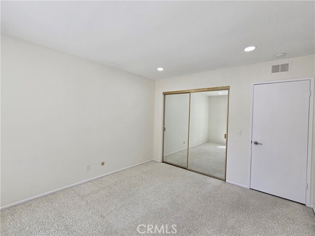 Building Photo - 1812 N Fairgreen Dr