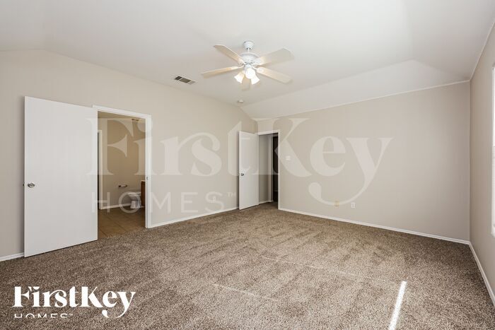 Building Photo - 137 Bushel Ln