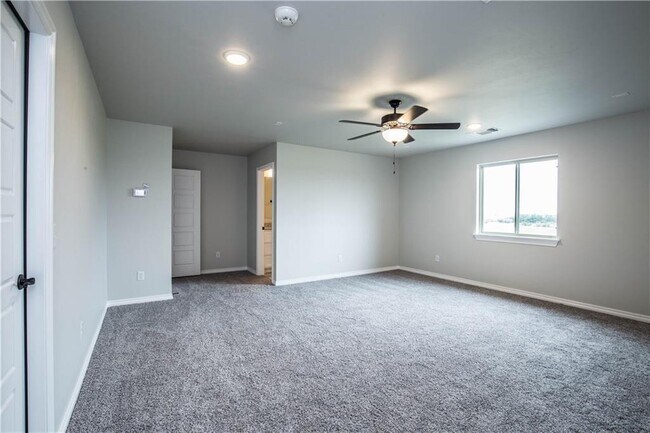 Building Photo - 14309 Limestone Ln