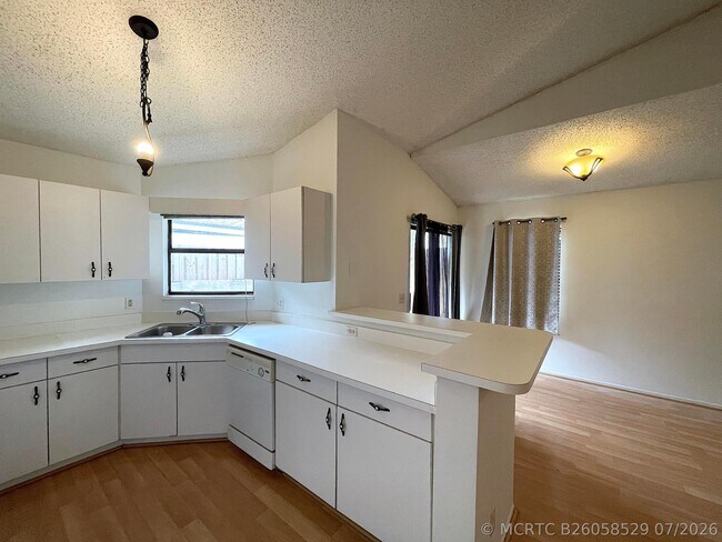 Building Photo - 2819 Stoneway Ln