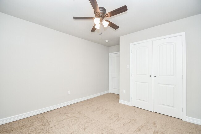 Building Photo - 4915 Market St