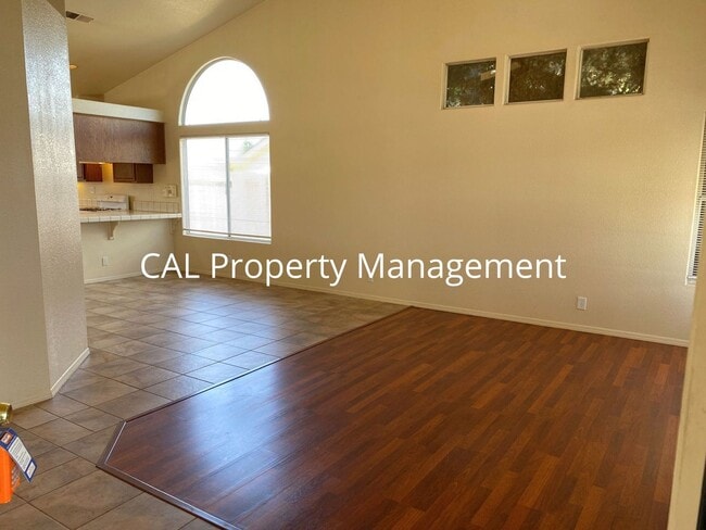Building Photo - 3 Bed/ 2 Bath home in Soledad, CA