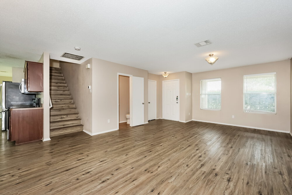 Building Photo - 317 Blairwood Dr