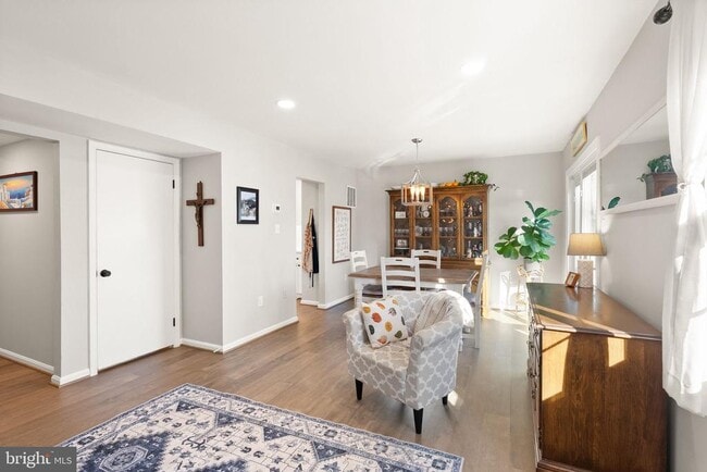 Building Photo - 7393 Colton Ln