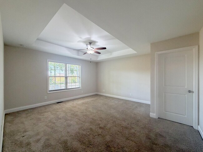 Building Photo - 1140 Orchard Dr