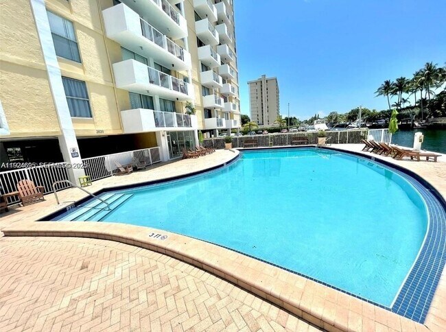 Building Photo - 2020 NE 135th St