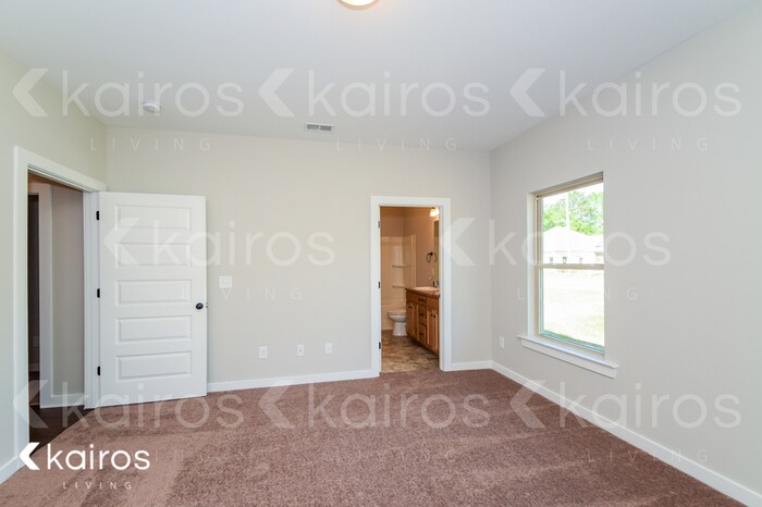 Building Photo - 46 HAWK LN