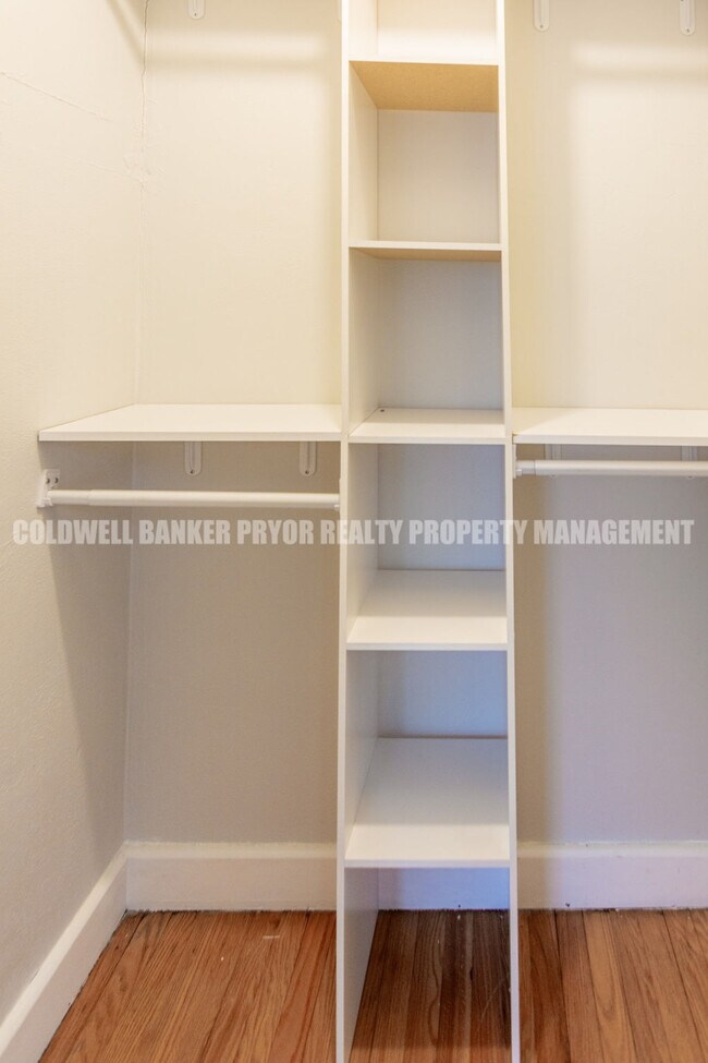 Building Photo - 128 S St Marks Ave