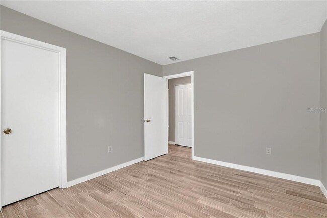 Building Photo - 2734 Coral Reef Dr