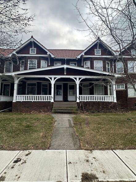 Building Photo - 1141 Lakeland Ave