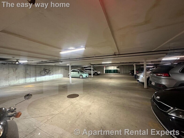 Building Photo - 16 Linden Ave