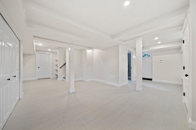 Building Photo - 37 Wolcott Rd