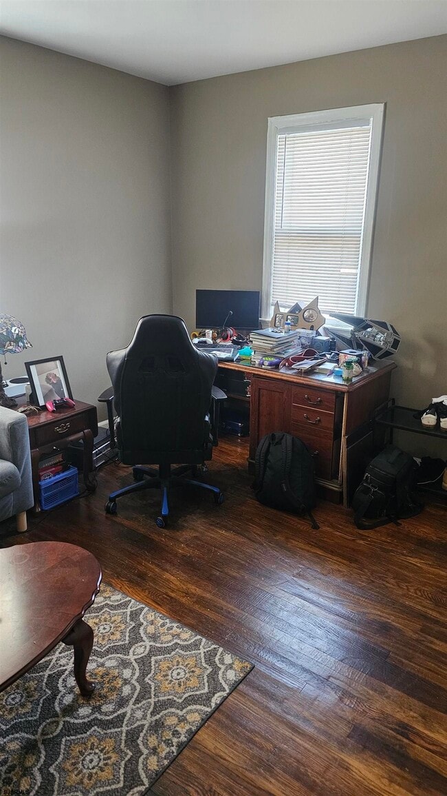 Building Photo - 130 Wilmer St