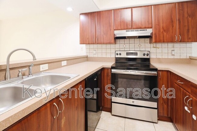 Building Photo - 4946 25th St W