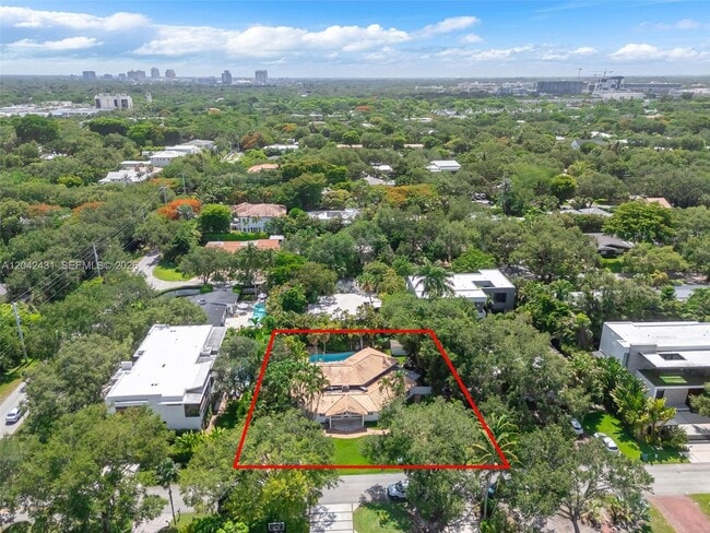 Building Photo - 7924 SW 50th Ct