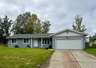 Building Photo - KENAI RANCH!