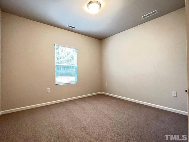Building Photo - 308 Diversity Wy