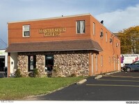Building Photo - 579 Harding Rd