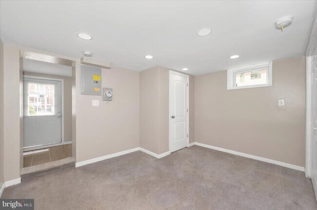 Building Photo - 1551 Langford Rd