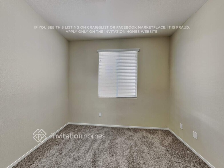 Building Photo - 8840 Crooked Shell Ave