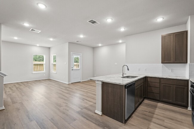 Building Photo - 1114 Hugh Lndg Rd