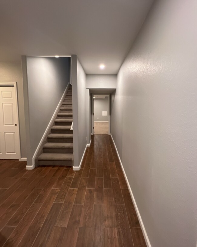 Building Photo - Beautifully Remodeled 5-Bedroom Home with Finished Basement and Custom Upgrades!